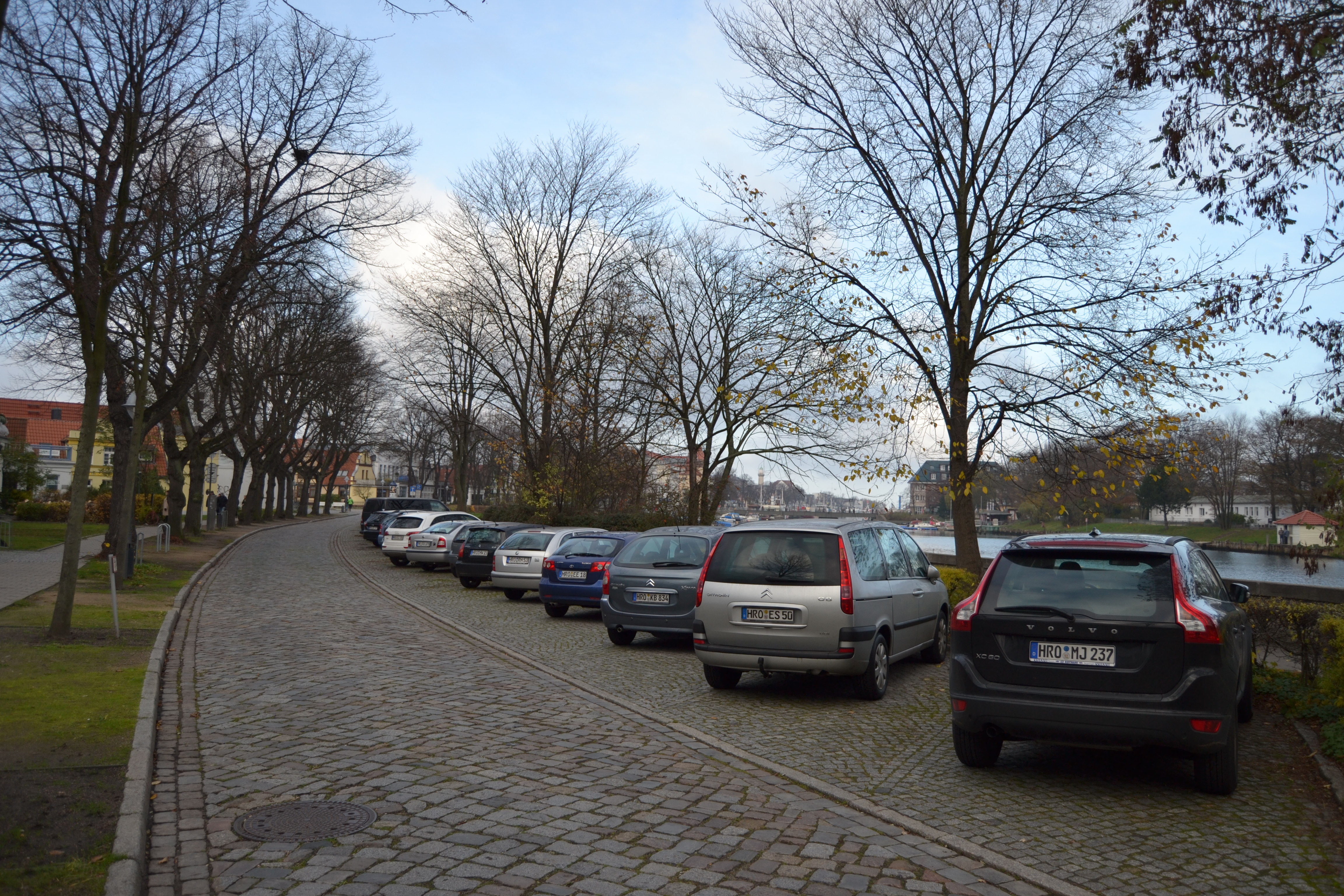 In Warnemünde parken – Parkhäuser – Parkplätze – Preise – Kreuzfahrt